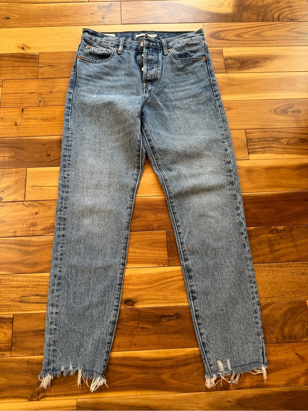 Women’s Levi’s Straight Jeans in Light Blue Denim